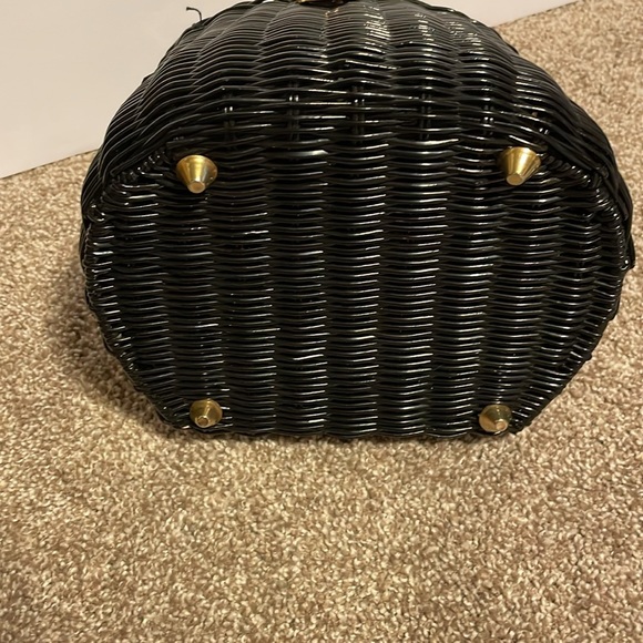 Vintage, black, lucite lid and handle, woven purse - Picture 5 of 5